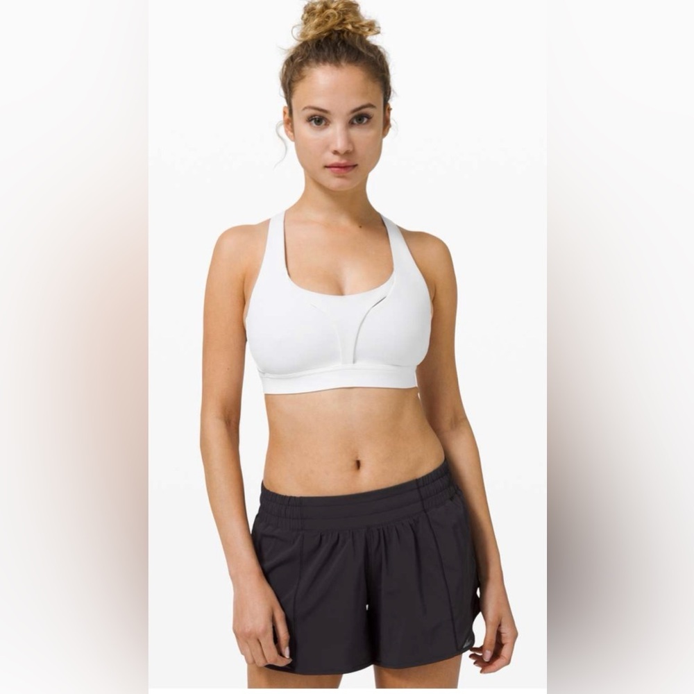 Lululemon Stash It All Bra White LuxTreme Criss Cross Back Pocket Training Sz 8
